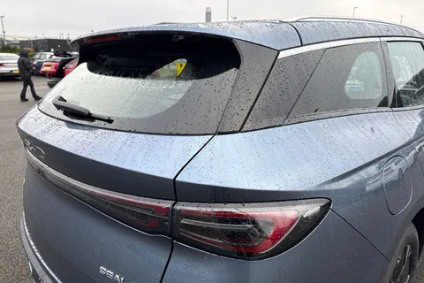  BYD Seal 6 1.5 DM-i 10kWh Boost CVT Auto Euro 6 (s/s) 5dr Thumbnail #32