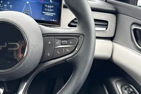  BYD Seal 6 1.5 DM-i 10kWh Boost CVT Auto Euro 6 (s/s) 5dr Thumbnail #40