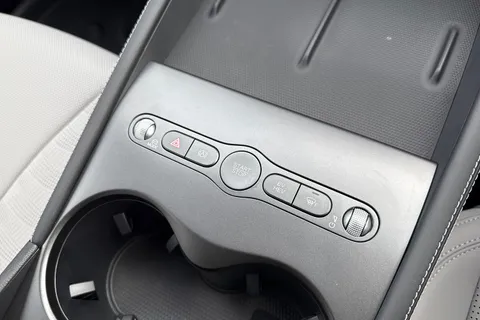  BYD Seal 6 1.5 DM-i 10kWh Boost CVT Auto Euro 6 (s/s) 5dr Thumbnail #57