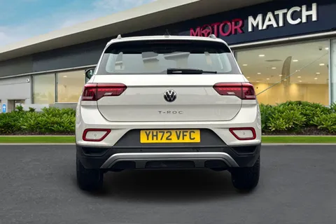 YH72VFC Volkswagen T-Roc 1.5 TSI Life Euro 6 (s/s) 5dr Thumbnail #5