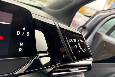 DA25BVE Volkswagen ID.4 109kW Life Pure 52kWh 5dr Auto [110kW Ch] Thumbnail #20