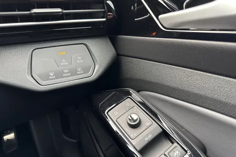 DA25BVE Volkswagen ID.4 109kW Life Pure 52kWh 5dr Auto [110kW Ch] Thumbnail #25