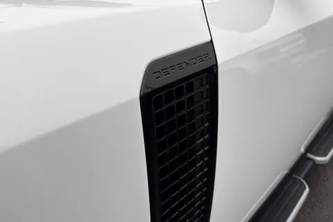 MW73XLH Land Rover Defender 110 3.0 D250 X-Dynamic HSE 5dr Thumbnail #30