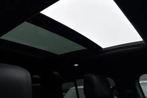 MW73XLH Land Rover Defender 110 3.0 D250 X-Dynamic HSE 5dr Thumbnail #33