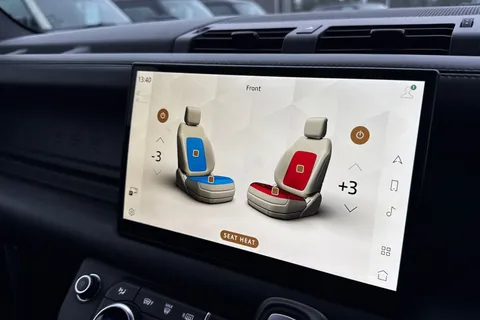 MW73XLH Land Rover Defender 110 3.0 D250 X-Dynamic HSE 5dr Thumbnail #41