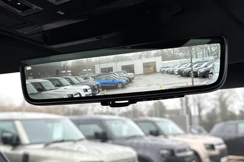 MW73XLH Land Rover Defender 110 3.0 D250 X-Dynamic HSE 5dr Thumbnail #44