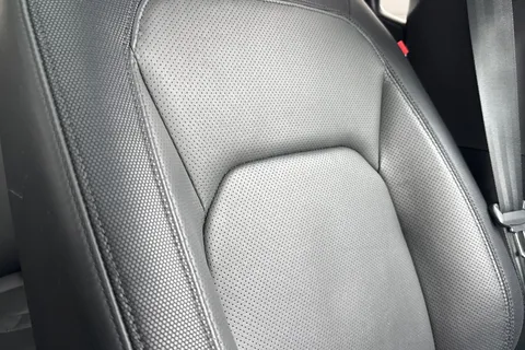 MW73XLH Land Rover Defender 110 3.0 D250 X-Dynamic HSE 5dr Thumbnail #51