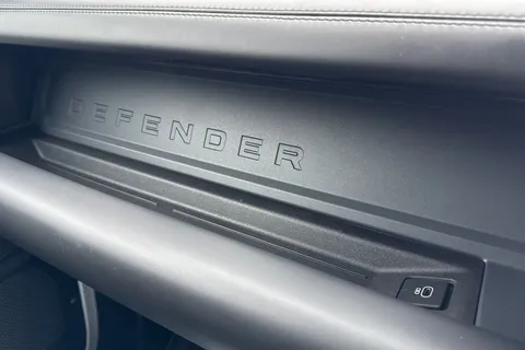 MW73XLH Land Rover Defender 110 3.0 D250 X-Dynamic HSE 5dr Thumbnail #52