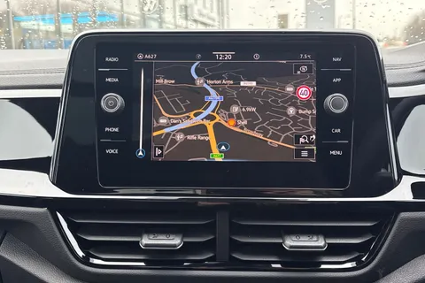  Volkswagen T-Roc 1.5 TSI Style Design DSG Euro 6 (s/s) 5dr Thumbnail #16