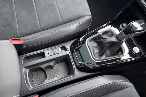  Volkswagen T-Roc 1.5 TSI Style Design DSG Euro 6 (s/s) 5dr Thumbnail #22