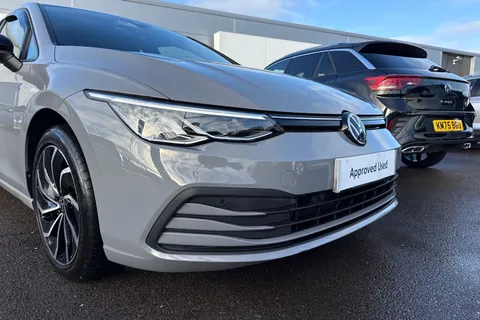 T222HUW Volkswagen Golf 1.5 TSI 150 Life 5dr ⭐17' Ventura alloy wheel⭐ Thumbnail #9