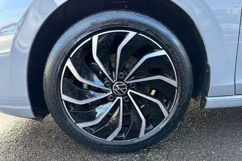 T222HUW Volkswagen Golf 1.5 TSI 150 Life 5dr ⭐17' Ventura alloy wheel⭐ Thumbnail #12