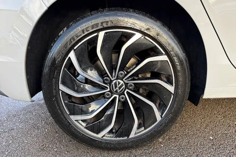 T222HUW Volkswagen Golf 1.5 TSI 150 Life 5dr ⭐17' Ventura alloy wheel⭐ Thumbnail #13