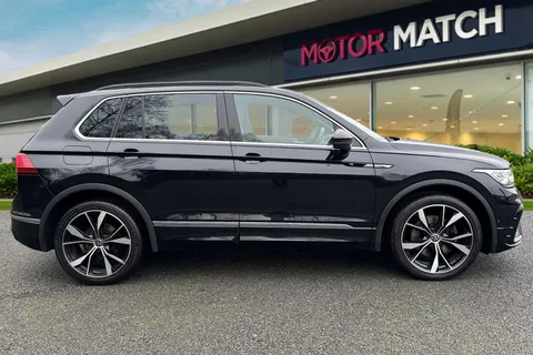 NL72WKF Volkswagen Tiguan 2.0 TSI R-Line DSG 4Motion Euro 6 (s/s) 5dr Thumbnail #4