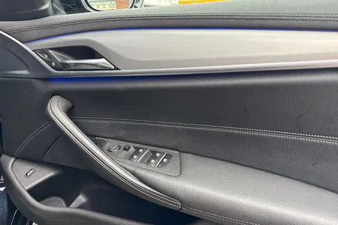 CA19CVG BMW 5 Series 2.0 520i GPF M Sport Auto Euro 6 (s/s) 4dr Thumbnail #18