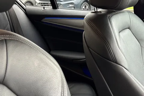 CA19CVG BMW 5 Series 2.0 520i GPF M Sport Auto Euro 6 (s/s) 4dr Thumbnail #36