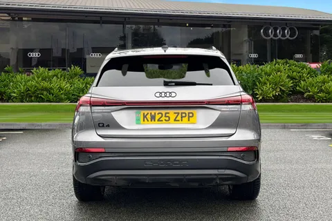KW25ZPP Audi Q4 e-tron Q4  Black Edition 45 e-tron  210,00 kW Thumbnail #4