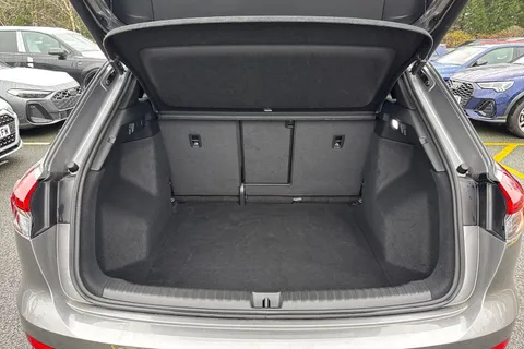 KW25ZPP Audi Q4 e-tron Q4  Black Edition 45 e-tron  210,00 kW Thumbnail #6