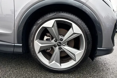 KW25ZPP Audi Q4 e-tron Q4  Black Edition 45 e-tron  210,00 kW Thumbnail #9