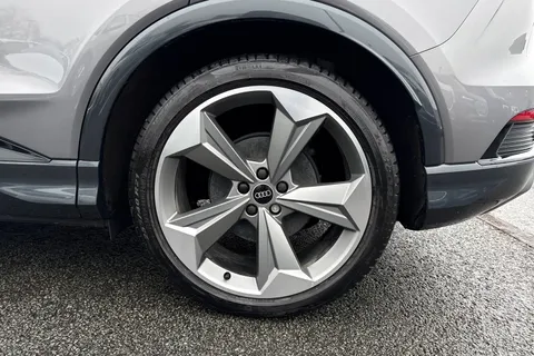 KW25ZPP Audi Q4 e-tron Q4  Black Edition 45 e-tron  210,00 kW Thumbnail #12