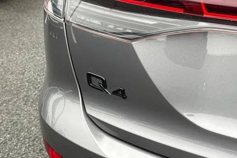 KW25ZPP Audi Q4 e-tron Q4  Black Edition 45 e-tron  210,00 kW Thumbnail #26