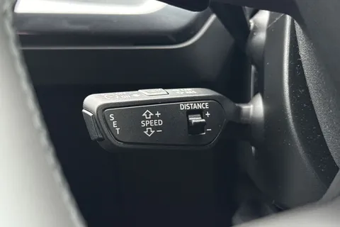 KW25ZPP Audi Q4 e-tron Q4  Black Edition 45 e-tron  210,00 kW Thumbnail #39