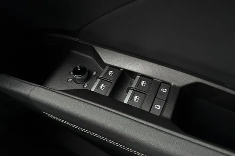 KW25ZPP Audi Q4 e-tron Q4  Black Edition 45 e-tron  210,00 kW Thumbnail #42