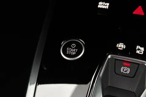 KW25ZPP Audi Q4 e-tron Q4  Black Edition 45 e-tron  210,00 kW Thumbnail #44