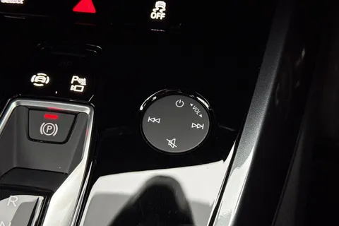 KW25ZPP Audi Q4 e-tron Q4  Black Edition 45 e-tron  210,00 kW Thumbnail #45