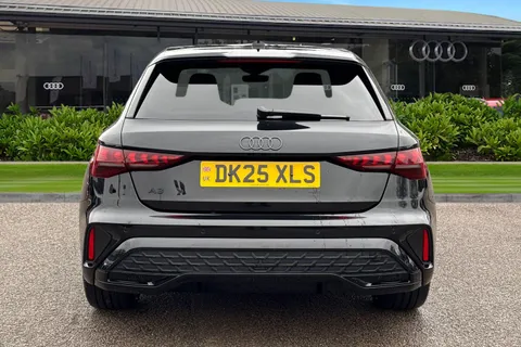 DK25XLS Audi A3 Black Edition 35 TFSI 150 PS S tronic Thumbnail #5