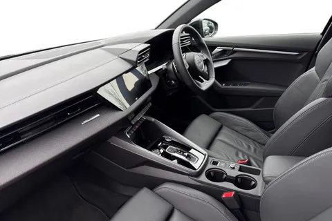 DK25XLS Audi A3 Black Edition 35 TFSI 150 PS S tronic Thumbnail #9