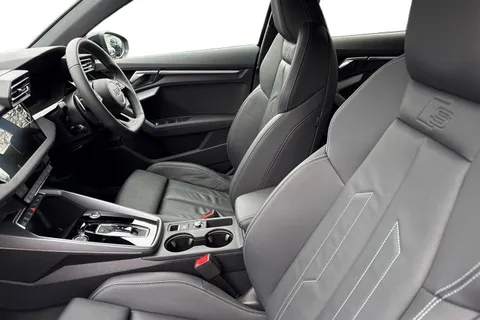 DK25XLS Audi A3 Black Edition 35 TFSI 150 PS S tronic Thumbnail #11