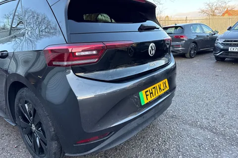 8 of 59 for VOLKSWAGEN ID.3 150kW Family Pro Performance 58kWh 5dr Auto