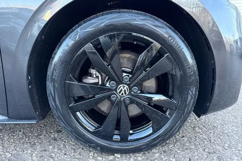 10 of 59 for VOLKSWAGEN ID.3 150kW Family Pro Performance 58kWh 5dr Auto