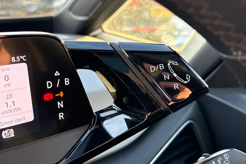 23 of 59 for VOLKSWAGEN ID.3 150kW Family Pro Performance 58kWh 5dr Auto