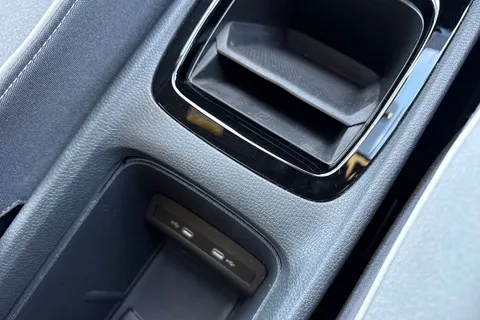 41 of 59 for VOLKSWAGEN ID.3 150kW Family Pro Performance 58kWh 5dr Auto