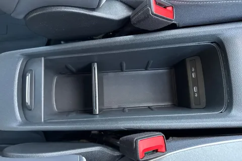 42 of 59 for VOLKSWAGEN ID.3 150kW Family Pro Performance 58kWh 5dr Auto