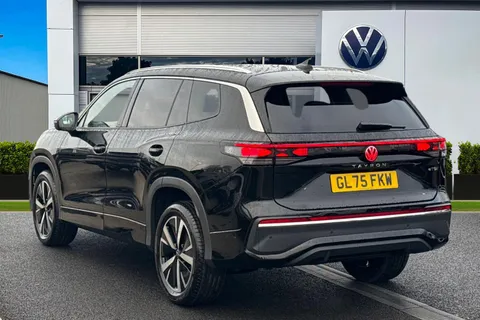 GL75FKW Volkswagen Tayron 1.5 eTSI Elegance 5dr DSG7 [7 Seat] **DELIVERY MILES** Thumbnail #3