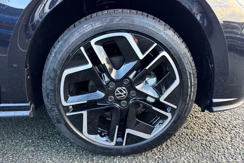 KS25NBY Volkswagen Polo 1.0 TSI 115 R-Line 5dr DSG ⭐17' York alloy wheels, Heated front seats⭐ Thumbnail #10