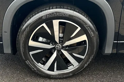 GL75FKW Volkswagen Tayron 1.5 eTSI Elegance 5dr DSG7 [7 Seat] **DELIVERY MILES** Thumbnail #10