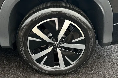 GL75FKW Volkswagen Tayron 1.5 eTSI Elegance 5dr DSG7 [7 Seat] **DELIVERY MILES** Thumbnail #11