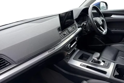 GL22XWN Audi Q5 Sport 40 TDI quattro 204 PS S tronic Thumbnail #9