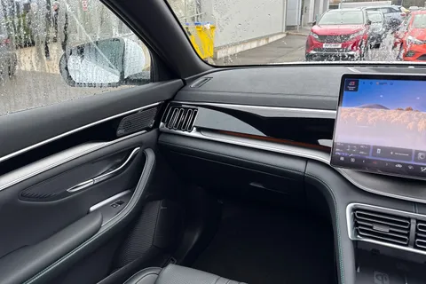  BYD Seal U 1.5 DM-i 18.3kWh Boost CVT Auto Euro 6 (s/s) 5dr Thumbnail #14