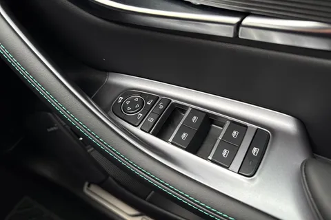  BYD Seal U 1.5 DM-i 18.3kWh Boost CVT Auto Euro 6 (s/s) 5dr Thumbnail #42