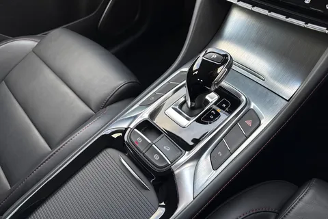 23 of 67 for MG Mg Hs 1.5 T-GDI 16.6kWh SE Auto Euro 6 (s/s) 5dr