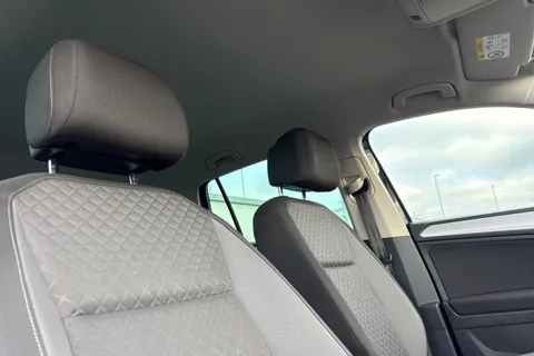 24 of 67 for Volkswagen Tiguan 2.0 TDI BlueMotion Tech SE Navigation Euro 6 (s/s) 5dr