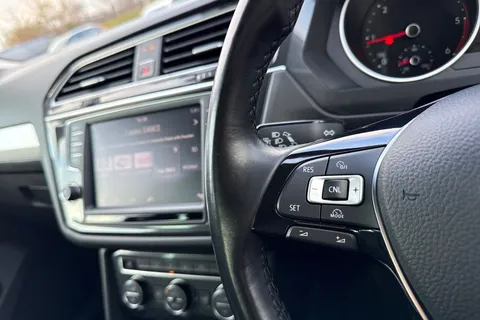 39 of 67 for Volkswagen Tiguan 2.0 TDI BlueMotion Tech SE Navigation Euro 6 (s/s) 5dr