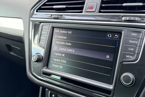 50 of 67 for Volkswagen Tiguan 2.0 TDI BlueMotion Tech SE Navigation Euro 6 (s/s) 5dr