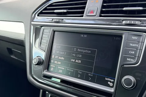 51 of 67 for Volkswagen Tiguan 2.0 TDI BlueMotion Tech SE Navigation Euro 6 (s/s) 5dr