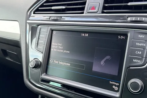 52 of 67 for Volkswagen Tiguan 2.0 TDI BlueMotion Tech SE Navigation Euro 6 (s/s) 5dr